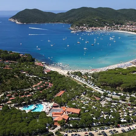 Apartment Aethalia - A 300mt Dal Mare Marina di Campo