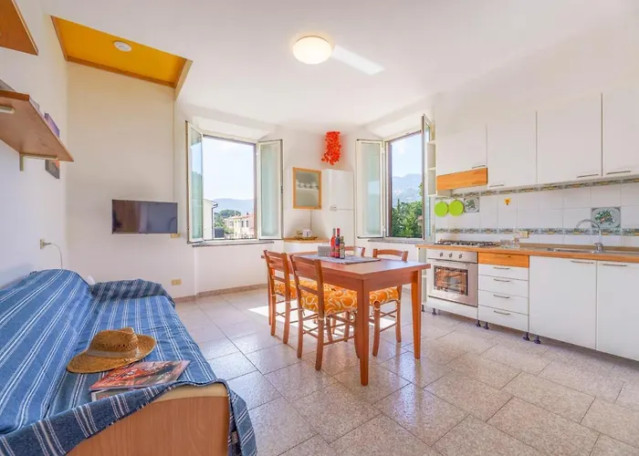 Apartment Aethalia - A 300mt Dal Mare Marina di Campo